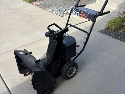 FREE!!! Ariens Sno-Tek 22" Gas Snow Blower