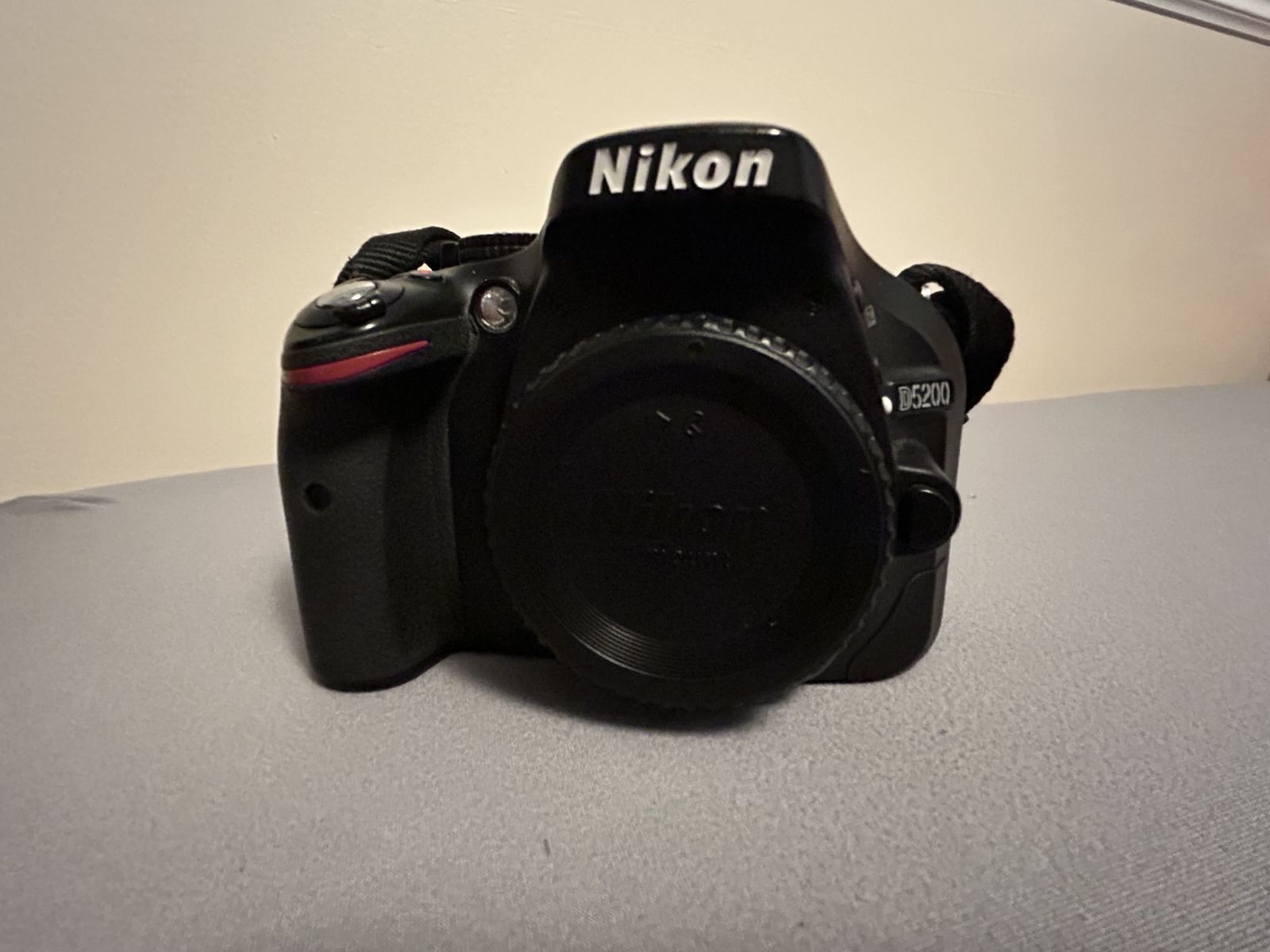 Nikon D5200 camera with 18-55 lens