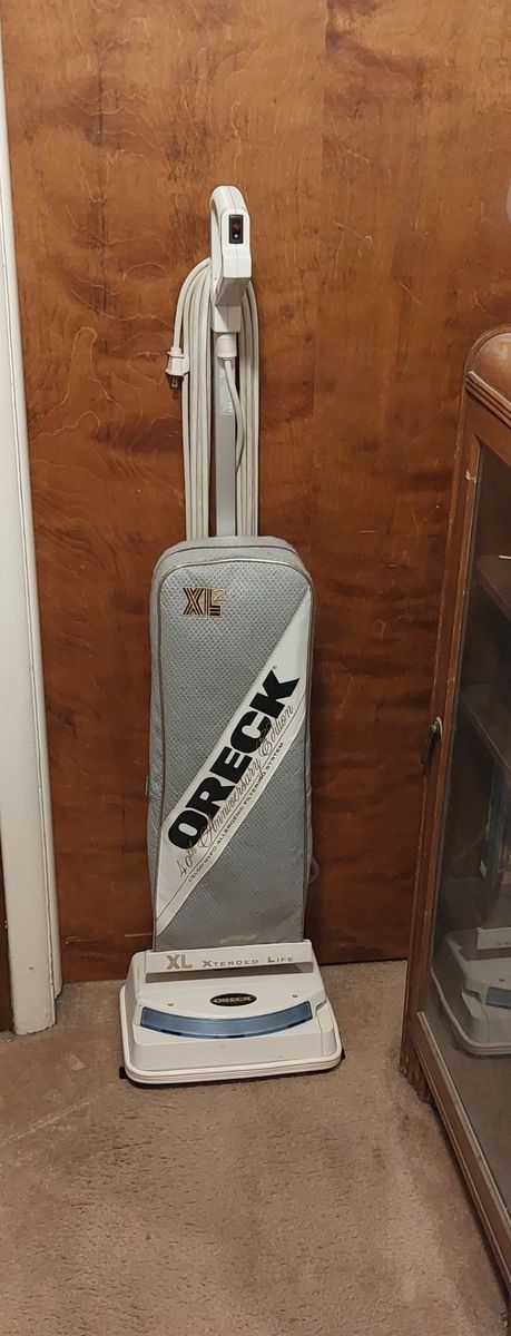 Oreck XL2 40th Anniversary Vacuum Cleaner