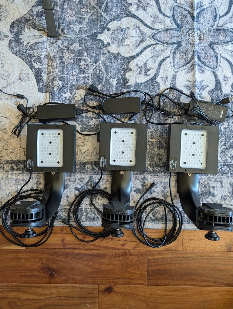 EcoTech Marine Radion XR15 G6 Pro LED Reef Aquarium Lights (x3) with Mounts & Power Supplies