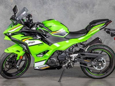 2025 Kawasaki Ninja® 500 KRT Edition SE ABS