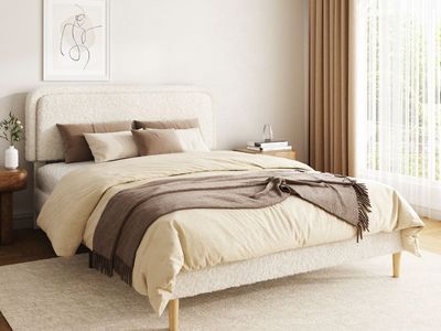 Queen size Modern Metal Velvet Upholstered Bed Frame