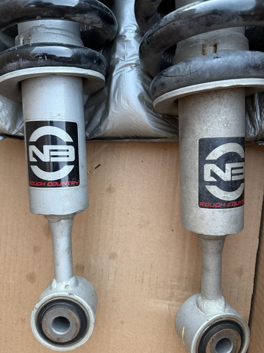 Toyota Tundra Leveling Shocks