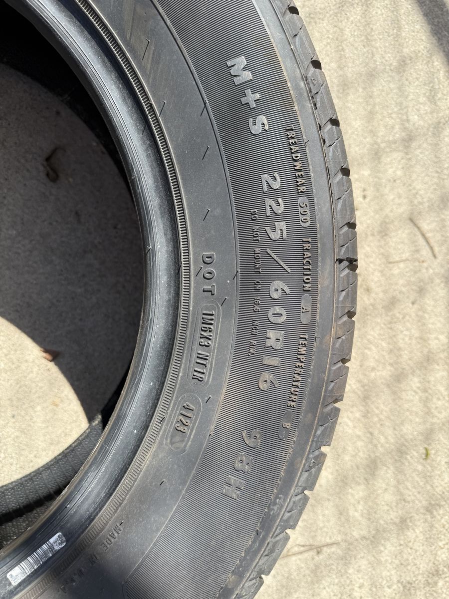 225/60R16 Douglas Touring