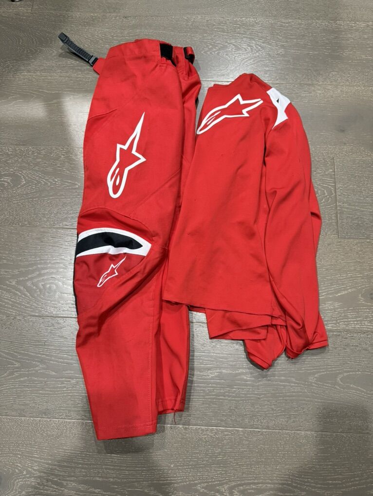 YOUTH ALPINESTARS GEAR