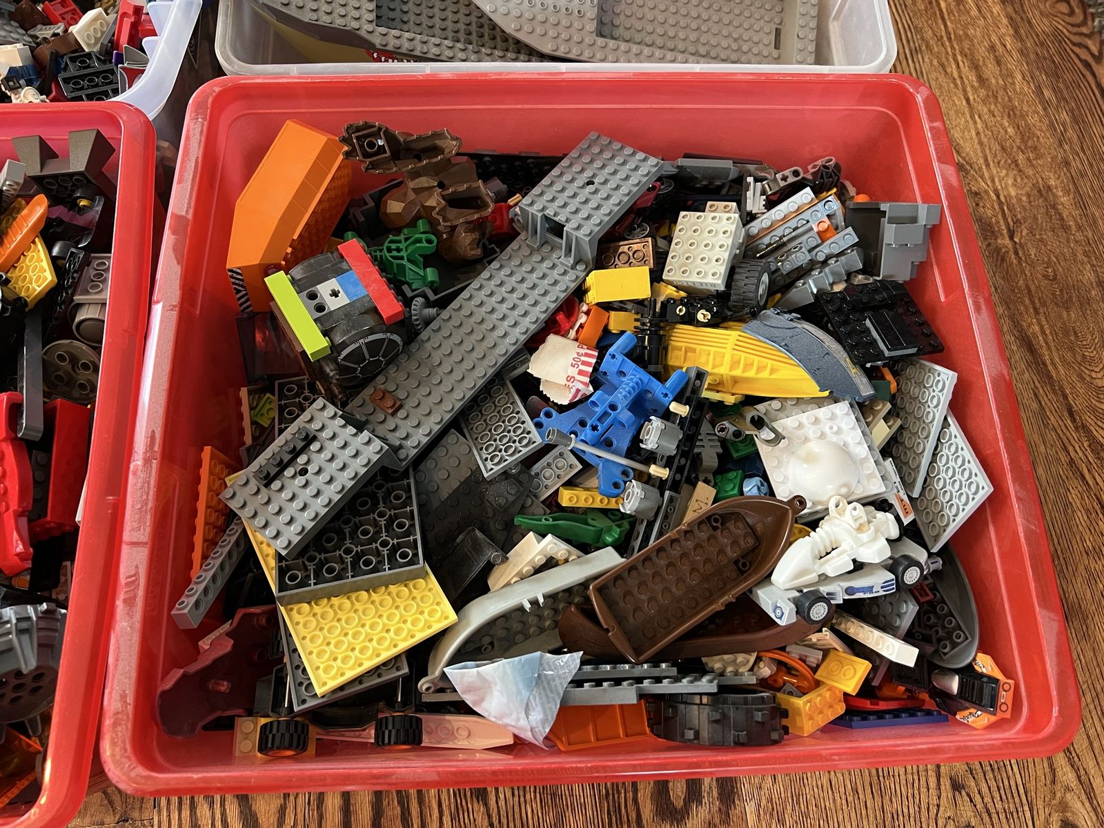 Main image 4