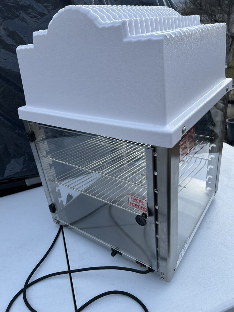 WISCO Food Warmer Cabinet Pizza Burrito Display