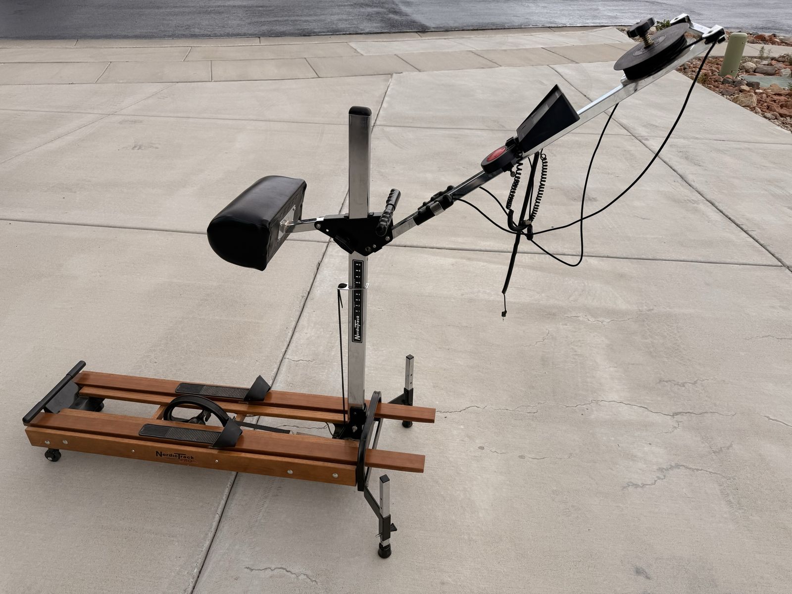 NordicTrack Pro Classic Cross-Country Ski Machine - Low-Impact Total Body Workout