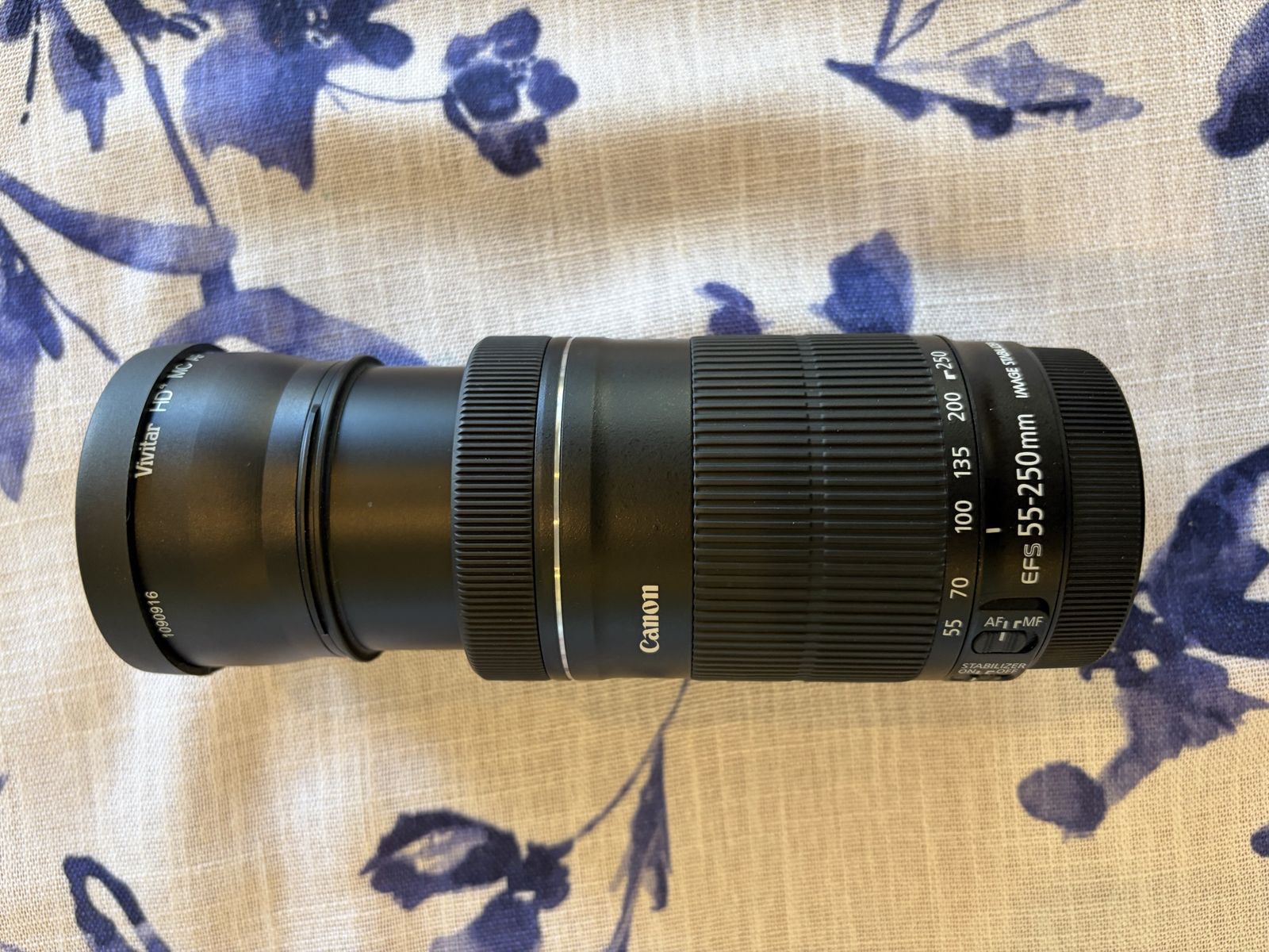 Canon EF-S 55-250mm f/4-5.6 IS Telephoto Zoom Lens
