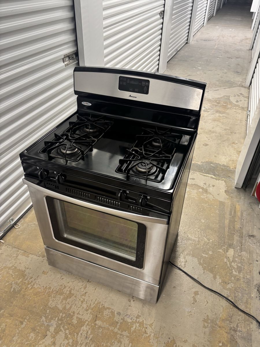 Amana Stainless Steel Gas Range Oven with 4 Burners