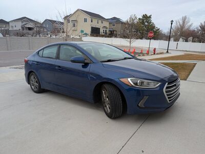 2017 HYUNDAI ELANTRA SE