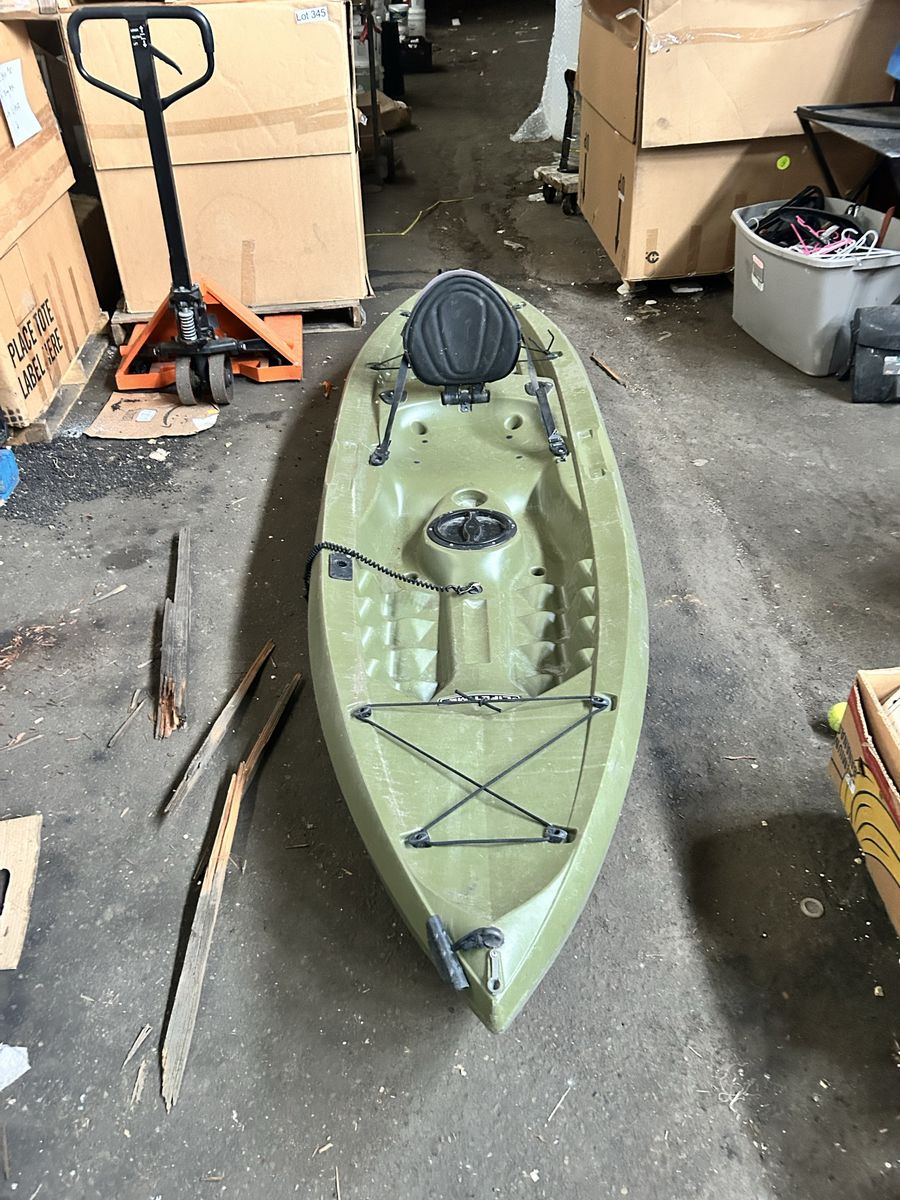 Lifetime fishing kayak
