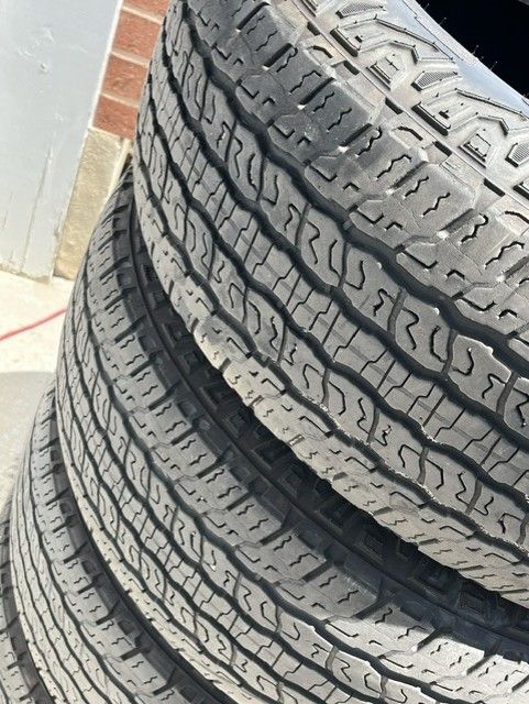 Goodyear Wrangler Tires (4) - All-Season Truck/SUV Tires 265/65R18