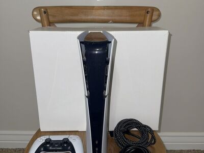 Playstation Slim Digital (Almost New)