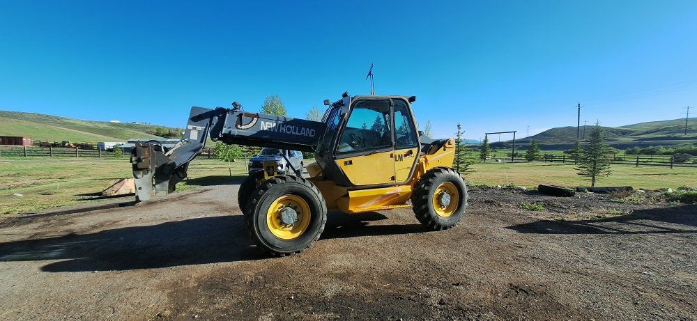 2000 New holland LM850 telehandler