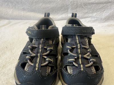 Merrell Toddler Size 7, Navy Hiking/Water Shoes