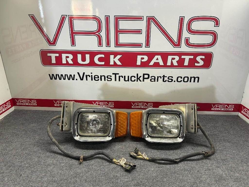 Peterbilt Headlight Assembly