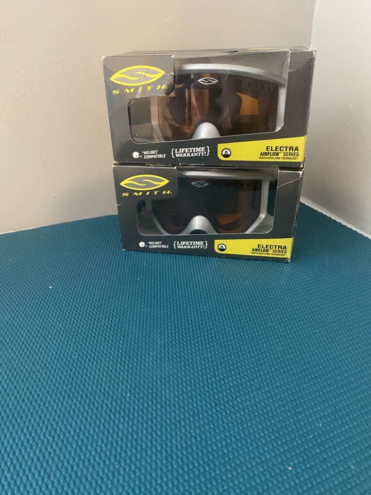 SET OF 2 ELECTRA SMITH SKI GOOGLES
