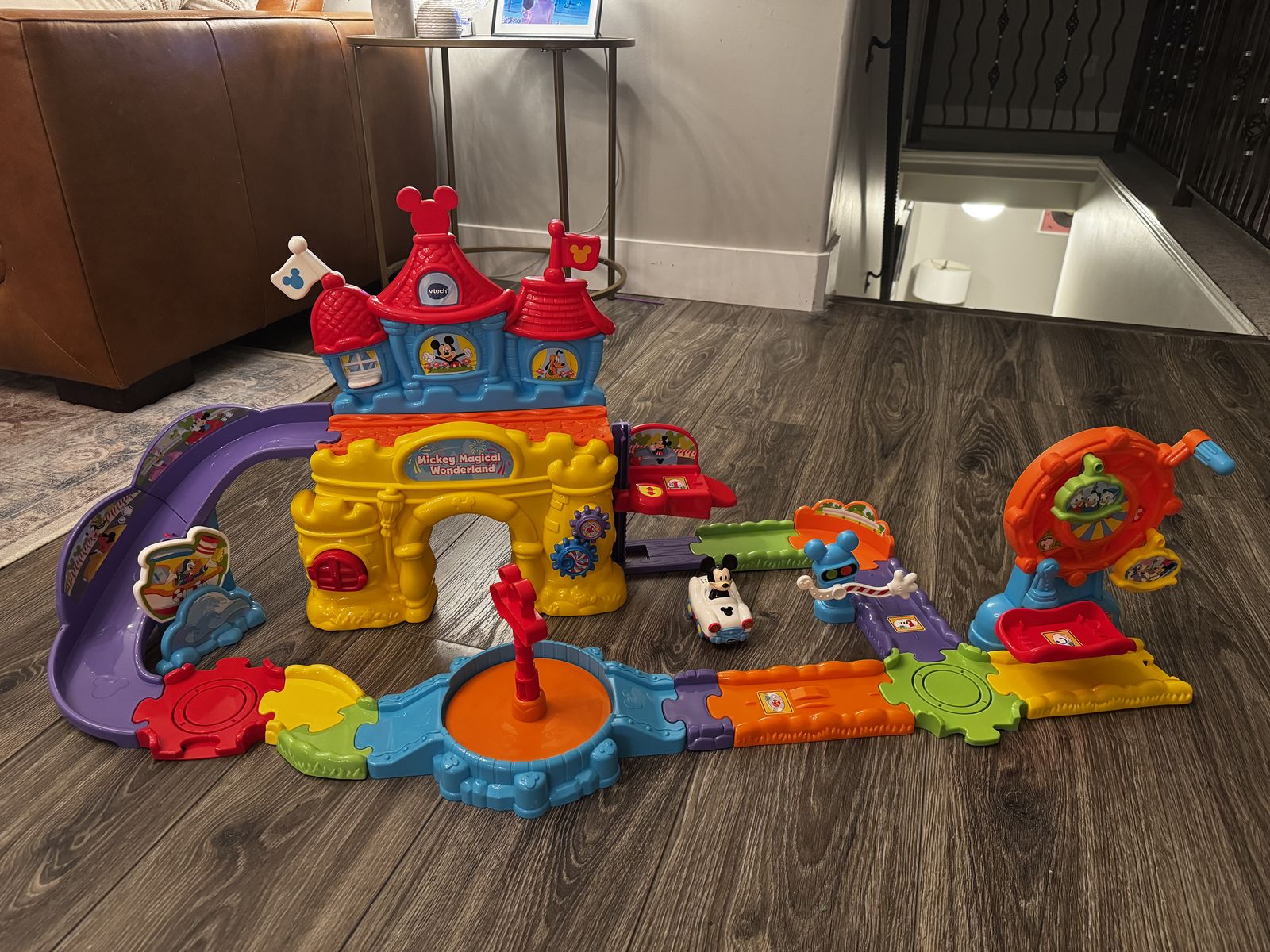 VTech Go! Smart Wheels Mickey Magical Wonderland