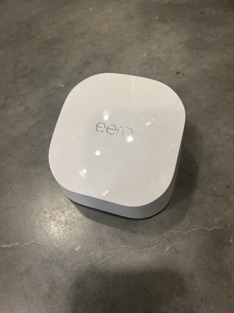 Amazon eero 6 mesh wifi router