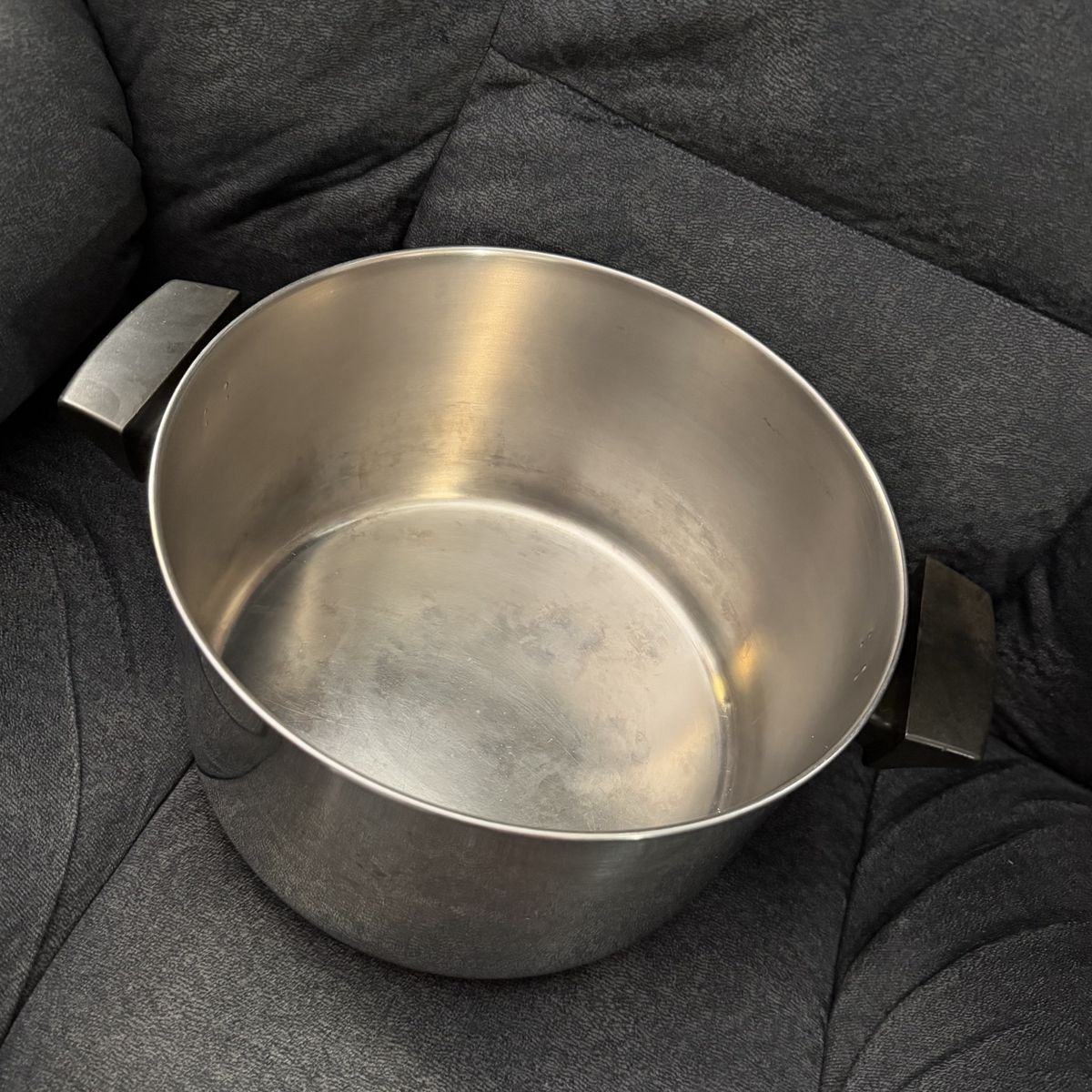 Main image 5
