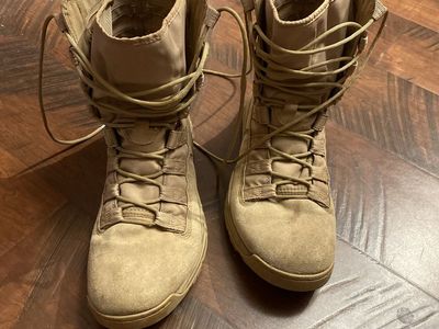 Nike SFB Field 2 8" Coyote Tan Men's Tactical Boots, Worn Once