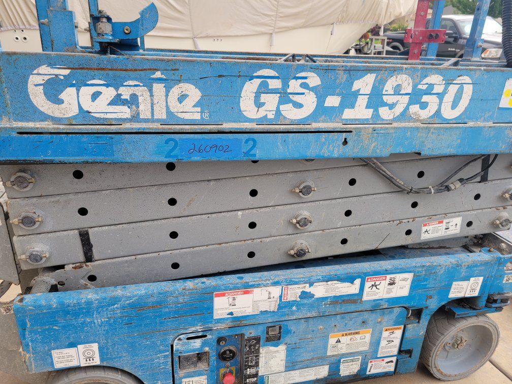 Scissor lifts Wanted