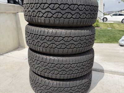 275/65R18 Goodyear Wrangler Territory AT like new