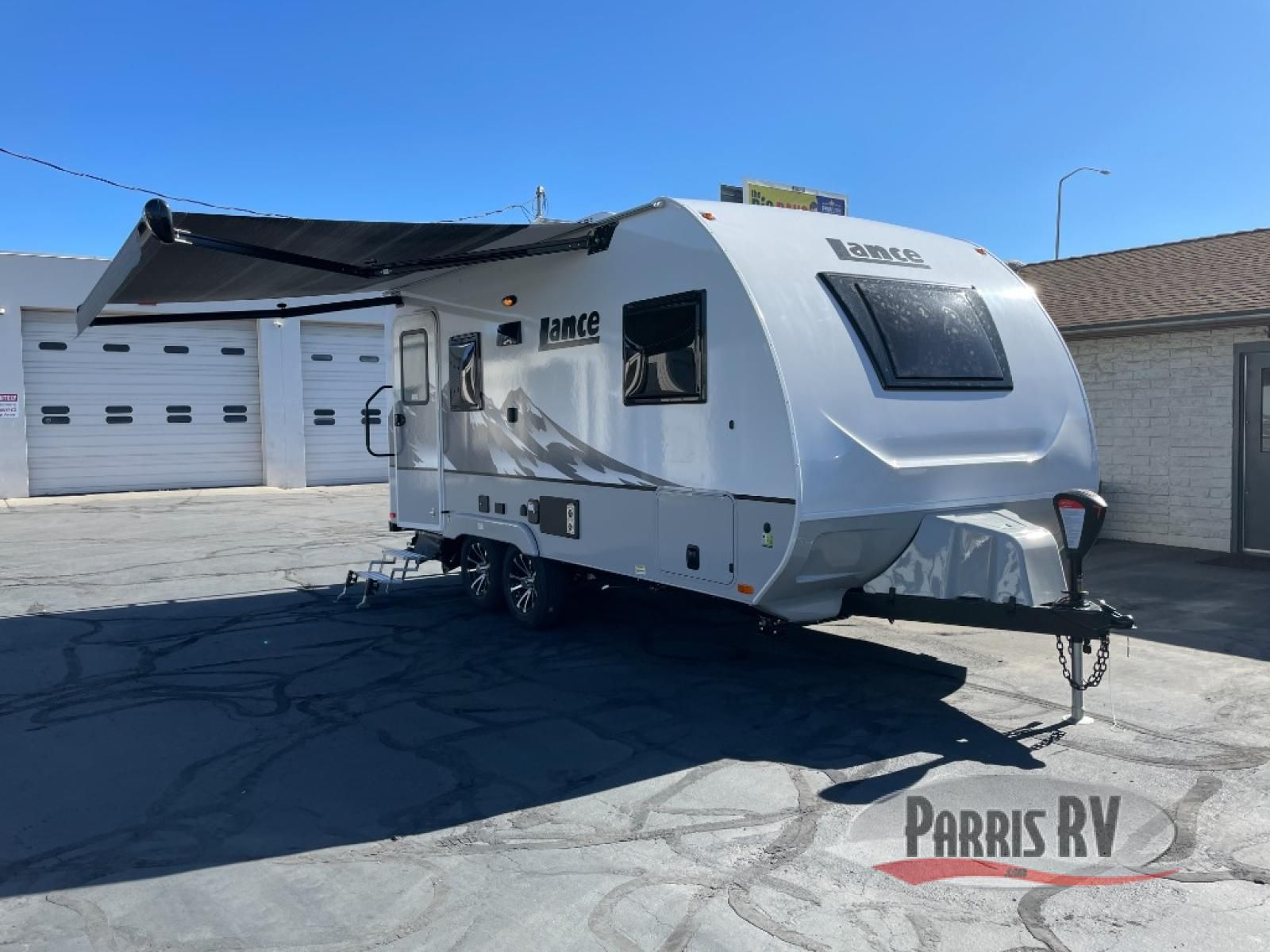 New 2027 Lance Lance Travel Trailers 1685