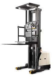 2006 Crown SP3200 electric order picker (forklift) **LOW HOURS**