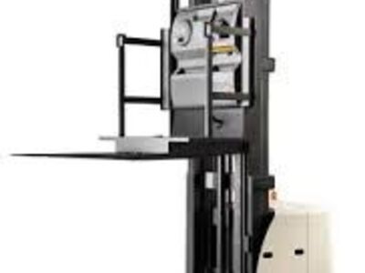 2006 Crown SP3200 electric order picker (forklift) **LOW HOURS**