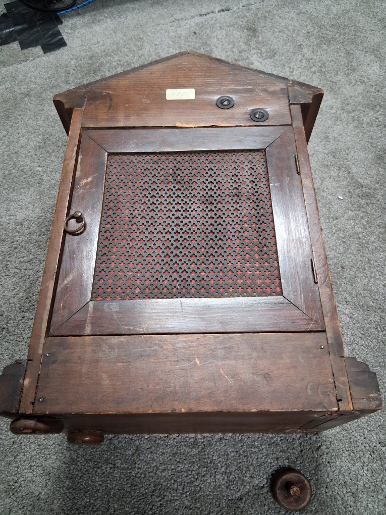 Main image 7