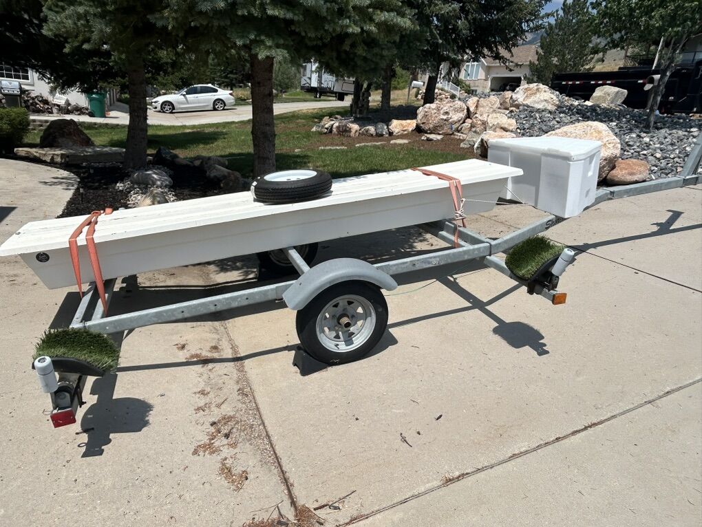 20' SHORELINE CATAMARAN TRAILER
