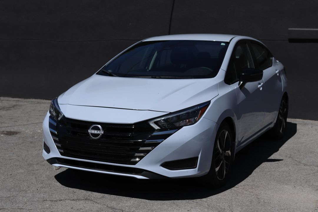 2024 Nissan Versa SR