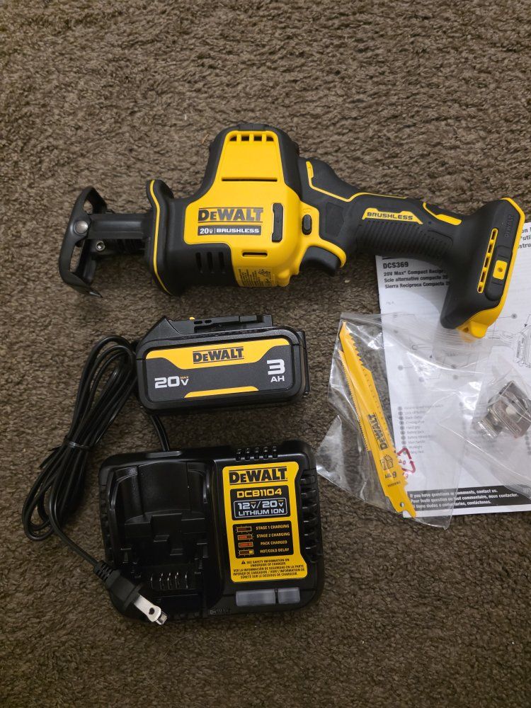 New Dewalt 20V MAX Atomic Reciprocating Saw Kit
