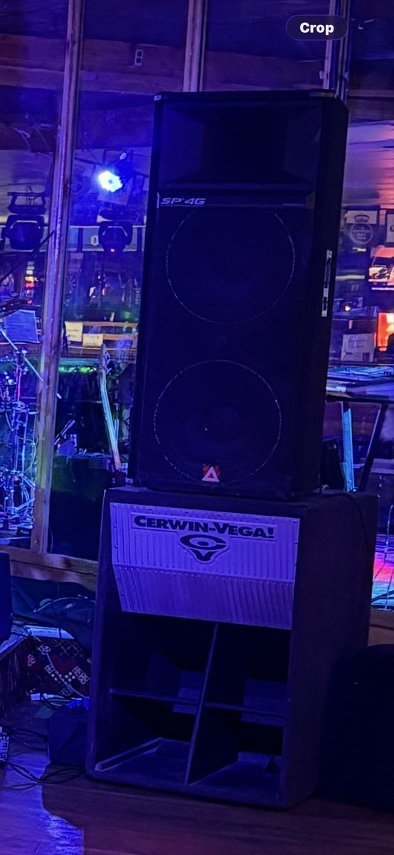 Cerwin-Vega EL-36 Subwoofer paired with Peavey SP 4G Speakers