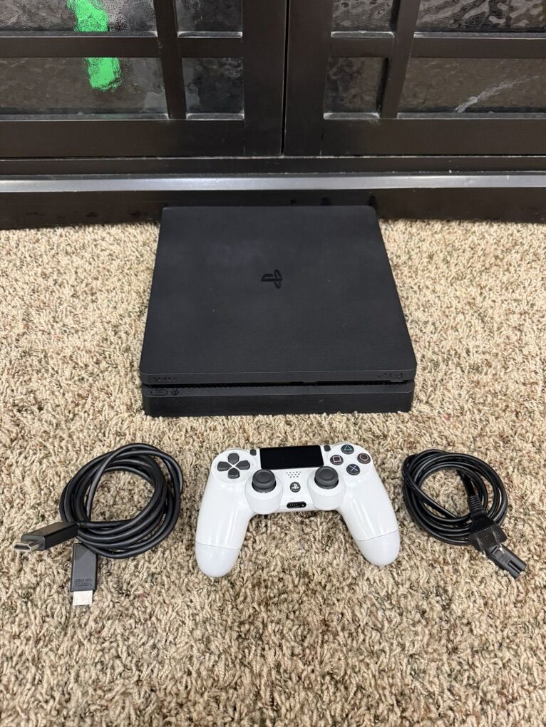 PS4 Slim