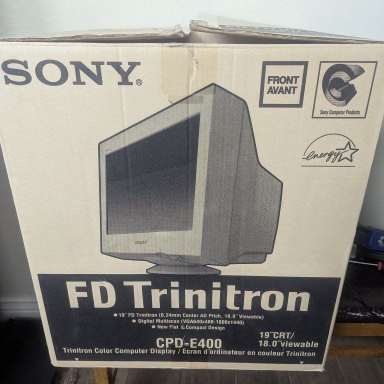 Sony FD Trinitron 1440p CRT Monitor CPD-E400
