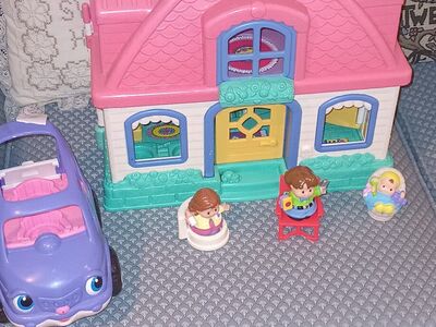Fisher Price Little people house