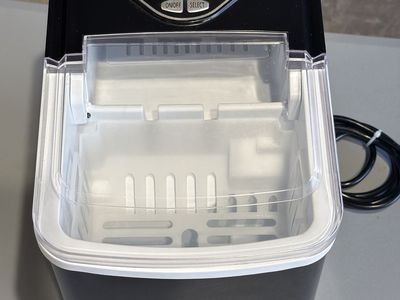 Frigidaire Countertop Ice Maker EFIC123-SSBLACK