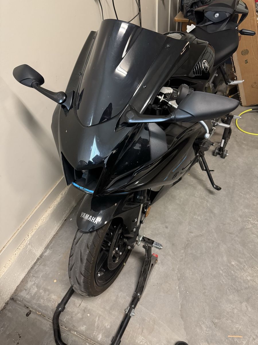 2022 Yamaha R7