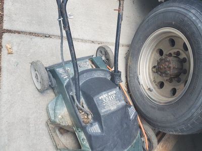 Black & Decker MM450 Electric Lawn Mower 3.5HP - Used for Parts/Repair - seized motor