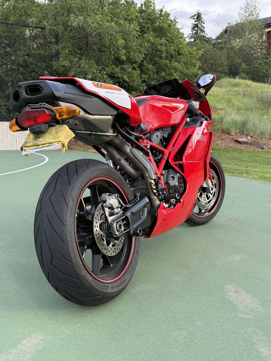 2005 Ducati 749S - Red. Italian. Stunning