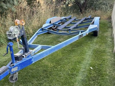 Tandem Axle Boat Trailer With Title