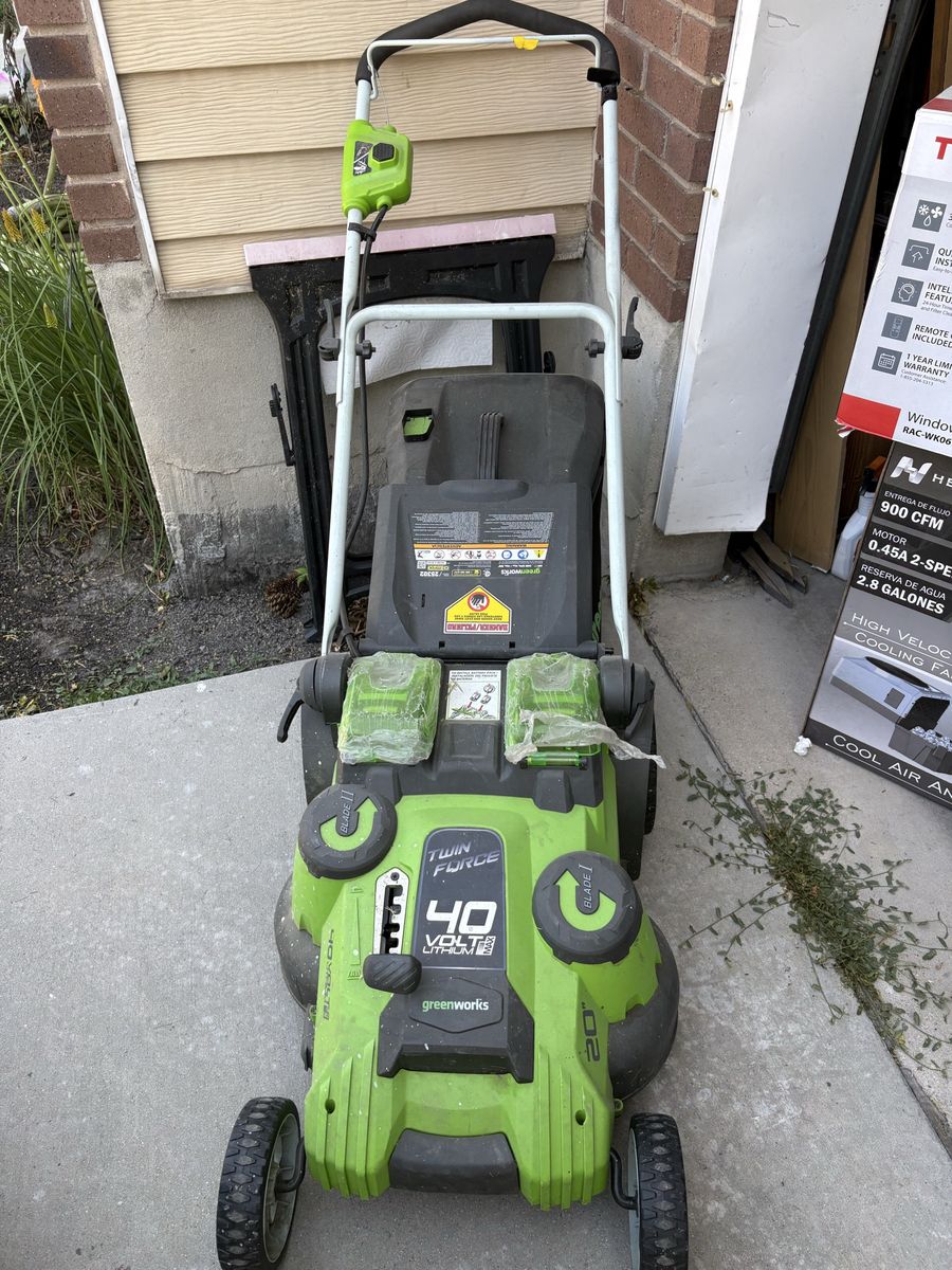 Greenworks 40V Twin Force 20" Cordless Lithium-Ion Lawn Mower with Dual Blade Design