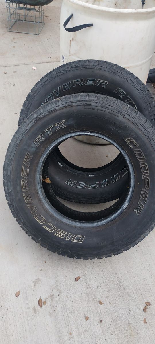 (2) 265/65 R17 COOPER - DISCOVERER RTX
