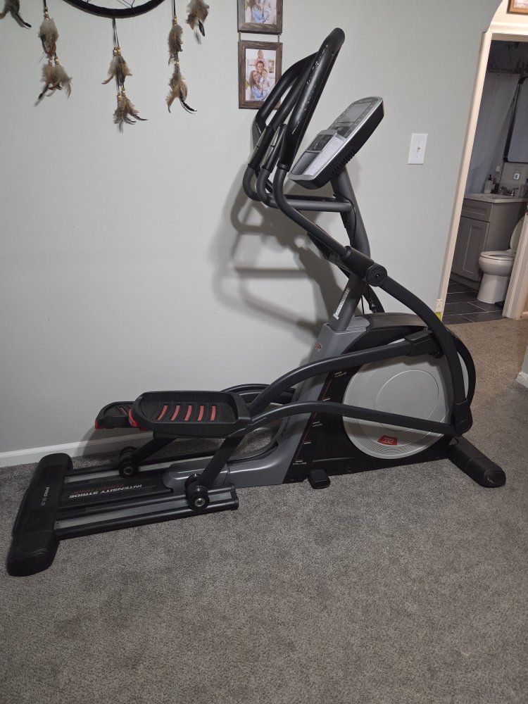 Pro-Form PRO 9.9 Elliptical Machine - Intensity Stride, Power Ramp, iFit Sync