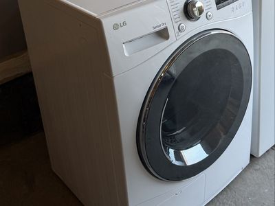 LG Compact Electric Dryer