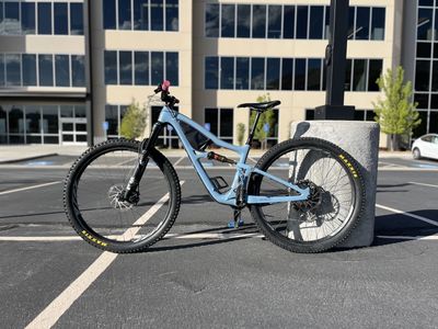 2021 Ibis Ripley V4 Carbon - Carbon Wheels/Bars - Well Maintained