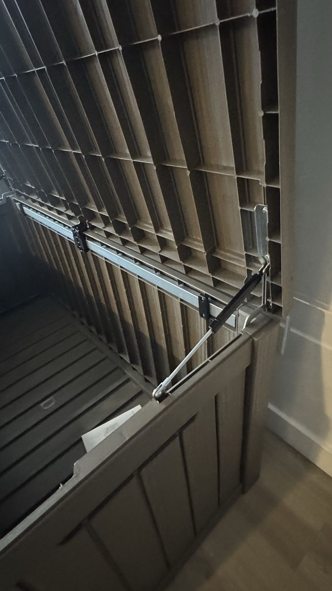 Main image 6